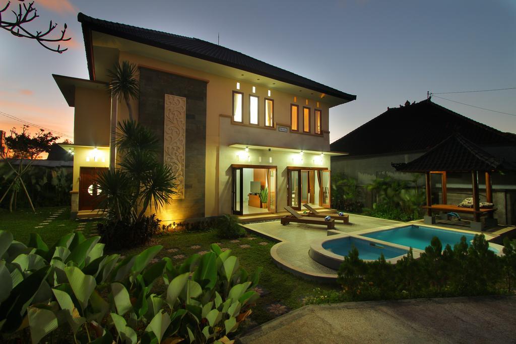 Villa Damai Jimbaran Rum bild