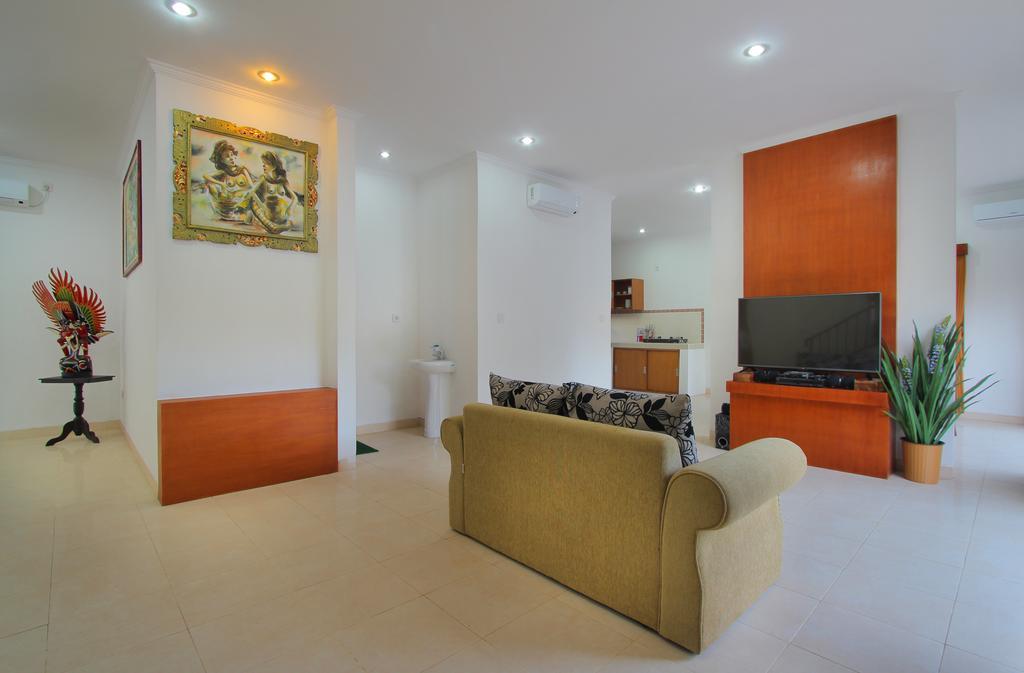 Villa Damai Jimbaran Rum bild